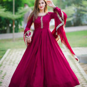 Luxury Pearl Embroidered Chiffon Maxi Suit with Lace Dupatta (3PC)