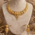 Gold-Tone Mesh Necklace Set with Earrings