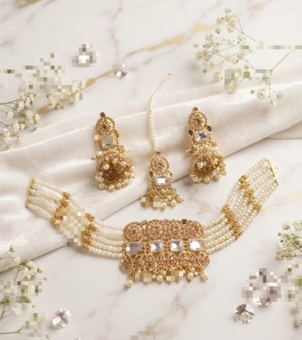 Crystal Chokar Set