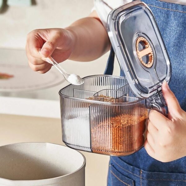 kitchen-spice-box-4-compartments-clear-seasoning-box-with-lid-and-serving-spoons-3