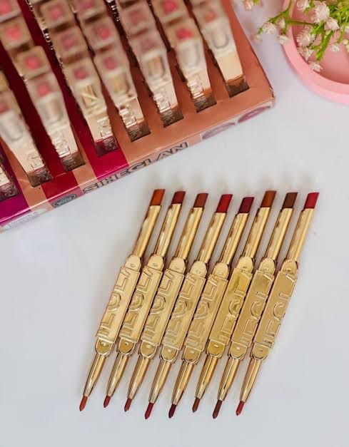 lip-03 2-in-1 Lipstick and Lip Liner Set – 8 Piece Nude & Red Shades