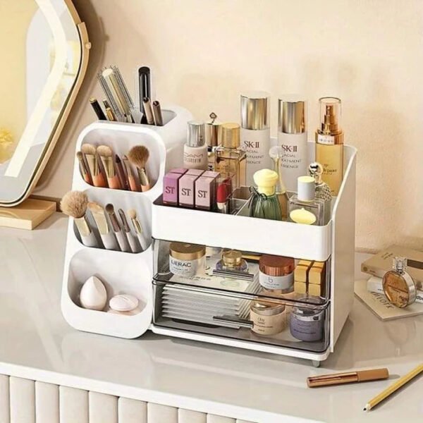 luxury-cosmetics-organizer-with-brush-holder-2