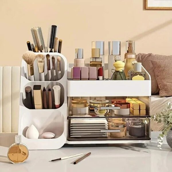 luxury-cosmetics-organizer-with-brush-holder-3