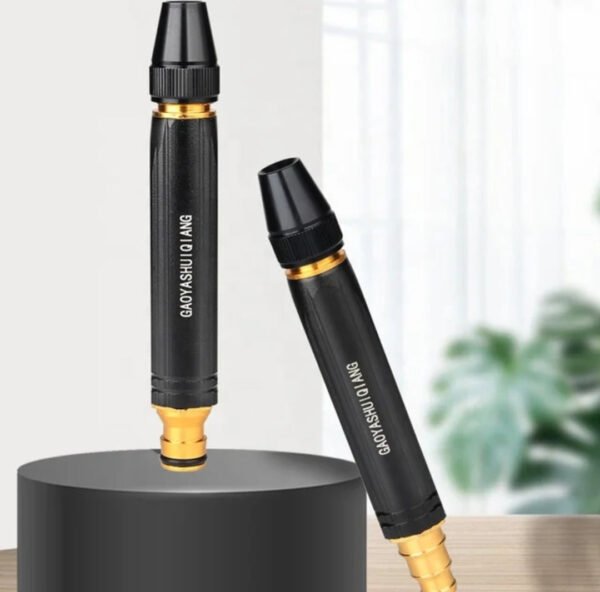 Plastic Body Black Nozzle - Cleans Effortlessly - Durable Design
