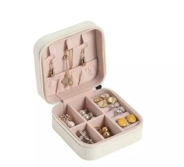 Leather jewellery box - Durable Design