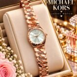 Ladies Interlocking Chain Watch - Gold, Rose Gold & Silver - photo 2
