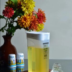 Oil jug / 1.2 Litre Oil Jug - Liquid Jug - Milk Jug - Liquid Container Random Color - Airtight Jug - for Home Use