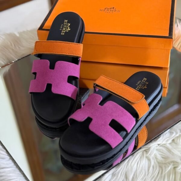 Crocodile Textured Sandals – Premium Elegant Design for Everyday Wear