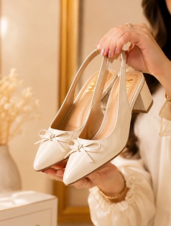 Women's Bow Slingback Block Heels - Patent Pointed Toe Heels - photo 4