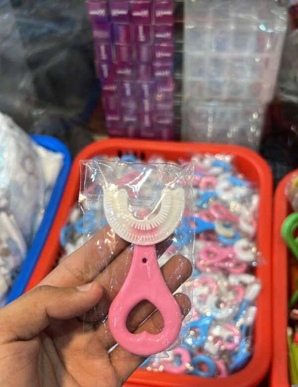 u-shape-silicon-toothbrush-for-kids-portable-hand-held-shaped-infant-soft-bristle-360-degrees-mouthpiece-tooth-brush-for-toddlers-2