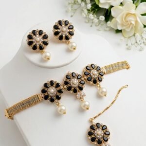 Zarcon AD Necklace & Earrings Set – picture 2 – Al-Atabah PK